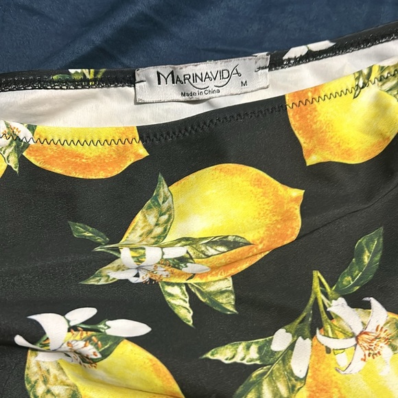 High waisted lemon bottoms - Picture 3 of 4